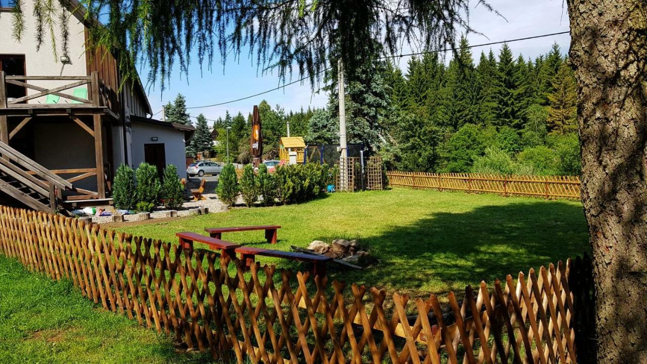 Hotel Penzion Studánka, Klíny Exterior foto