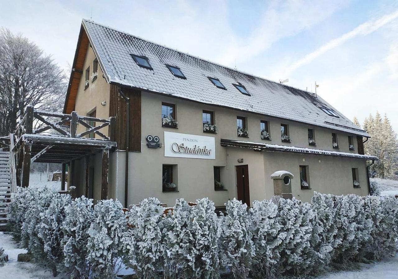 Hotel Penzion Studánka, Klíny Exterior foto